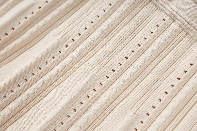 La Robe Élégance – Hollow Knit Falten-Midikleid