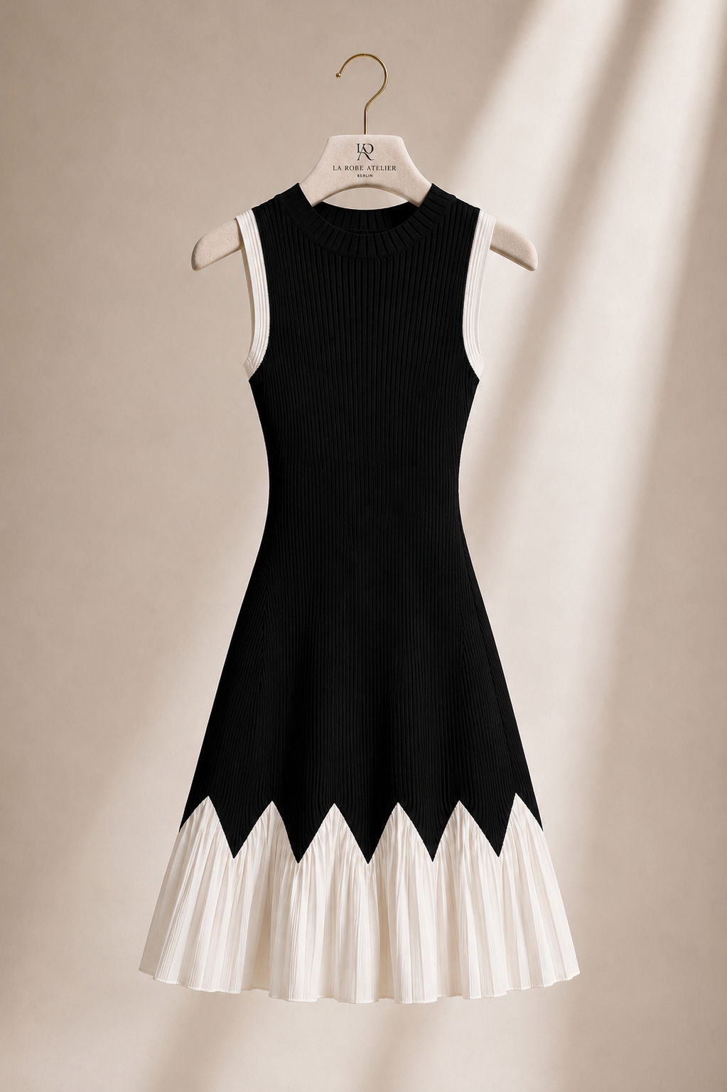 Zigzag Pleated Contrast Mini Dress