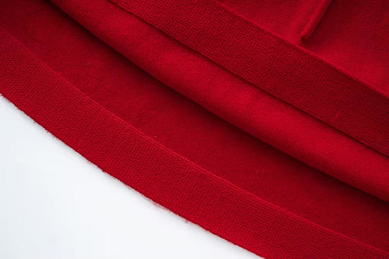 Mini-Kleid mit V-Ausschnitt und radialen Falten