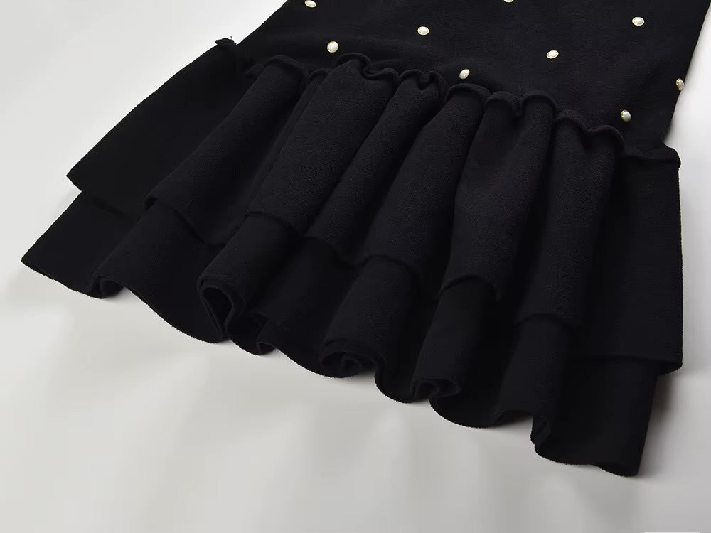 La Robe Perle — Robe Courte en Laine Mélangée Ornée de Perles Noire