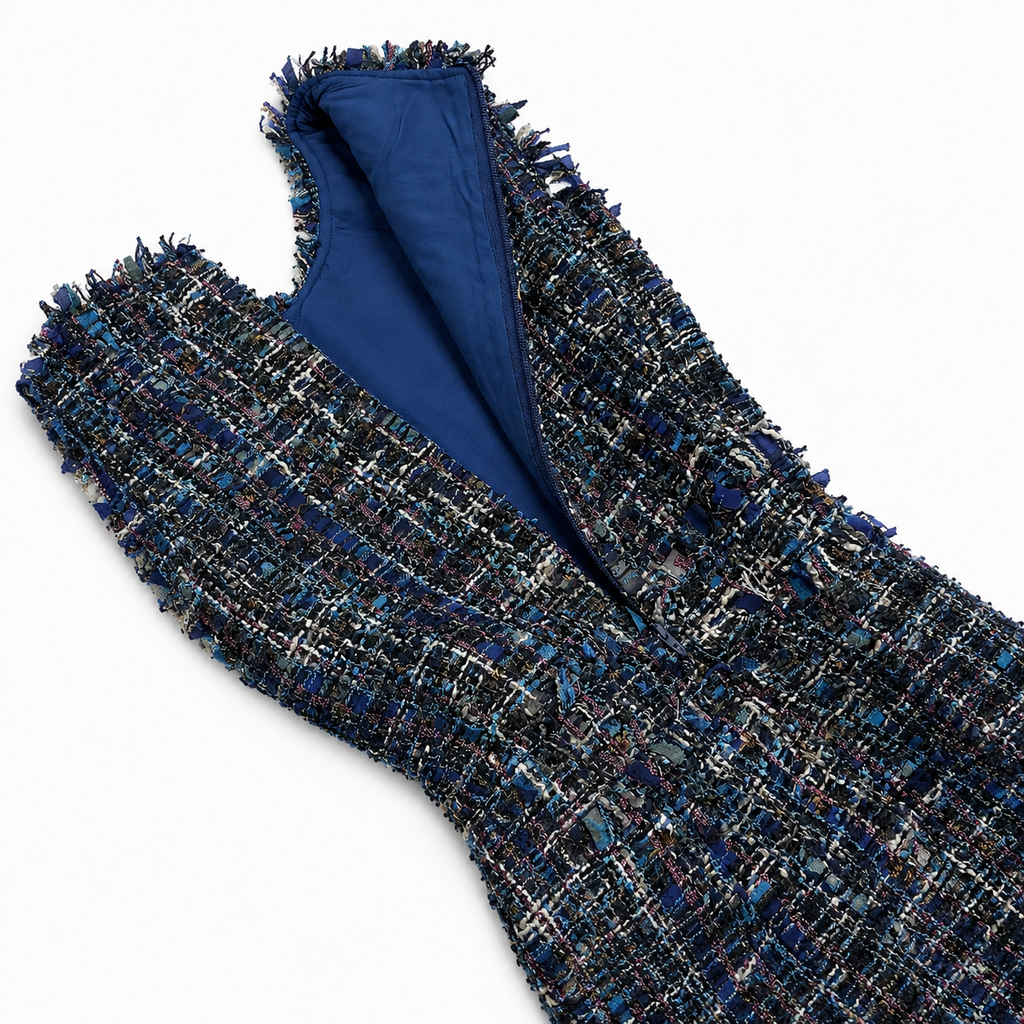 Das blaue Tweedkleid